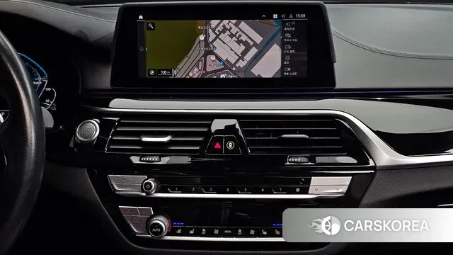 BMW 5 Series (G30) 2020 Белый из Кореи, фото 5