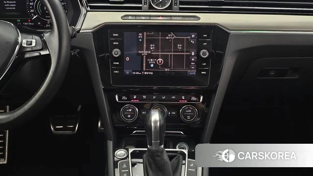 Volkswagen Arteon 2019 Серебристо-серый из Кореи, фото 5