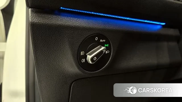 Volkswagen 7th Generation of Jetta 2021 Белый из Кореи, фото 5
