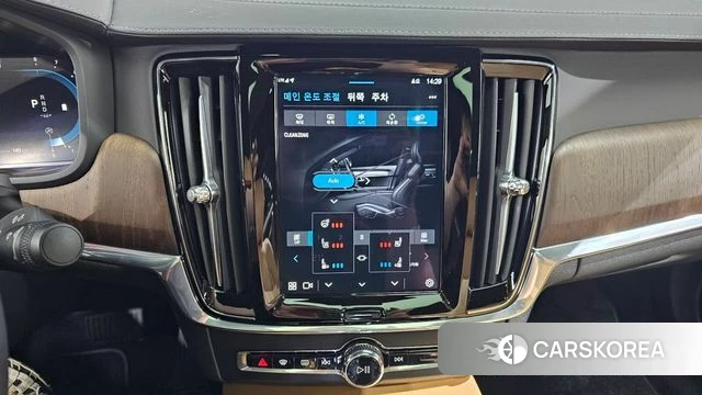 Volvo S90 2023 Белый из Кореи, фото 5