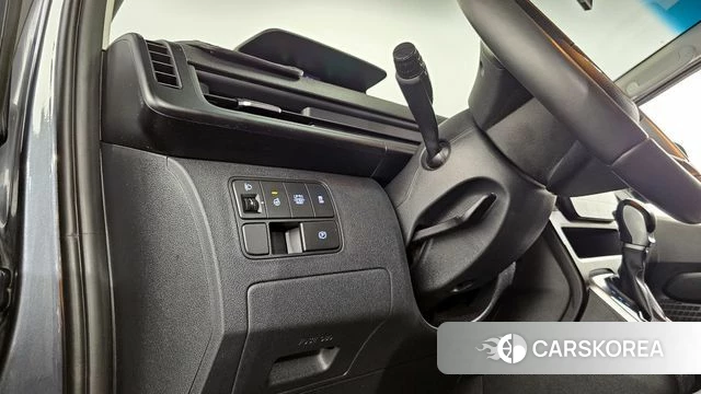 Hyundai Staria 2024 Серый из Кореи, фото 5