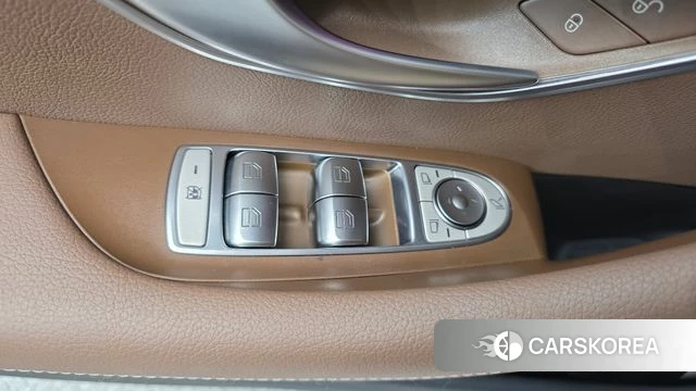 Mercedes-Benz E-Class W213 2023 Белый из Кореи, фото 5