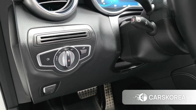 Mercedes-Benz GLC-Class X253 2021 Белый из Кореи, фото 5