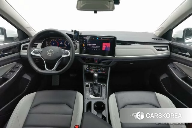 Volkswagen Bora 2024 Белый из Китая, фото 5
