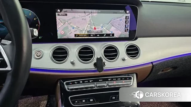 Mercedes-Benz E-Class W213 2021 Белый из Кореи, фото 5