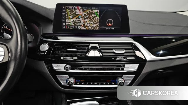 BMW 5 Series (G30) 2019 Черный из Кореи, фото 5