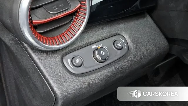 Chevrolet (GM Daewoo) Trax Crossover 2023 Черный из Кореи, фото 5