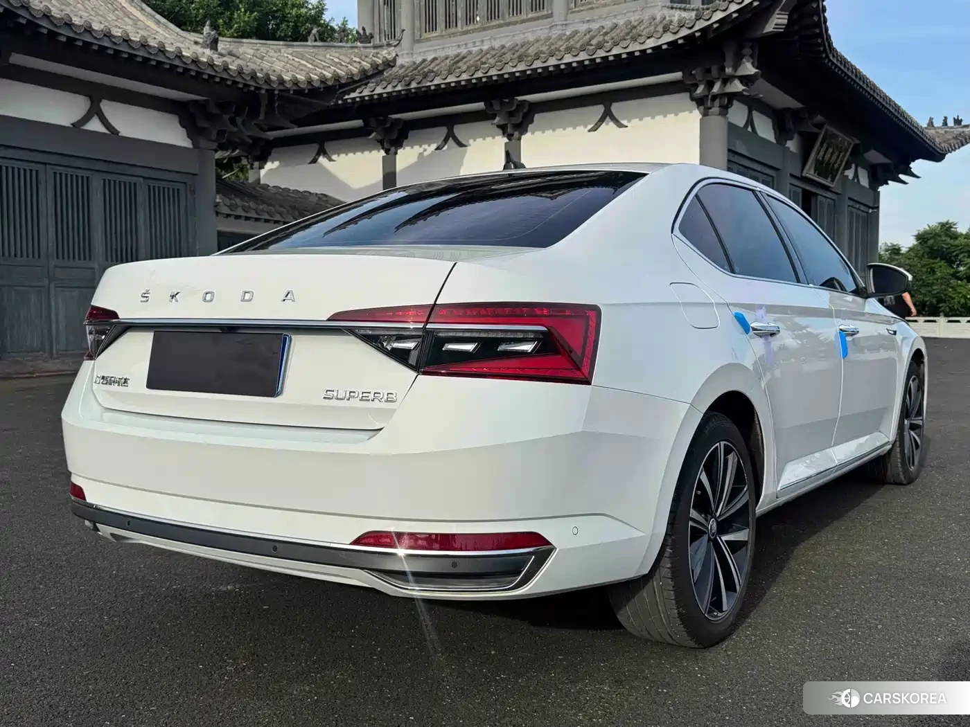 Skoda Superb 2023 Белый из Китая, фото 5