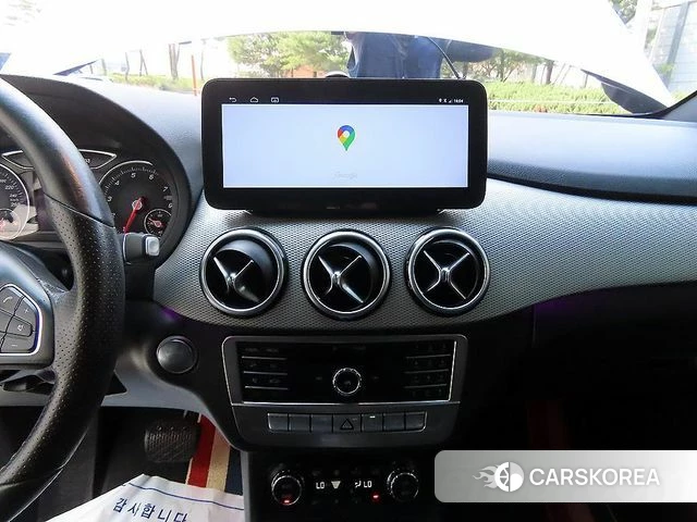 Mercedes-Benz B-Class W246 2018 Белый из Кореи, фото 5