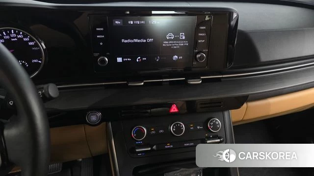 Kia Carnival 4th generation 2021 Серебряный из Кореи, фото 5
