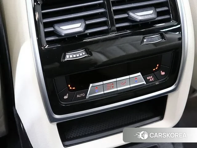 BMW X7 (G07) 2024 Белый из Кореи, фото 5