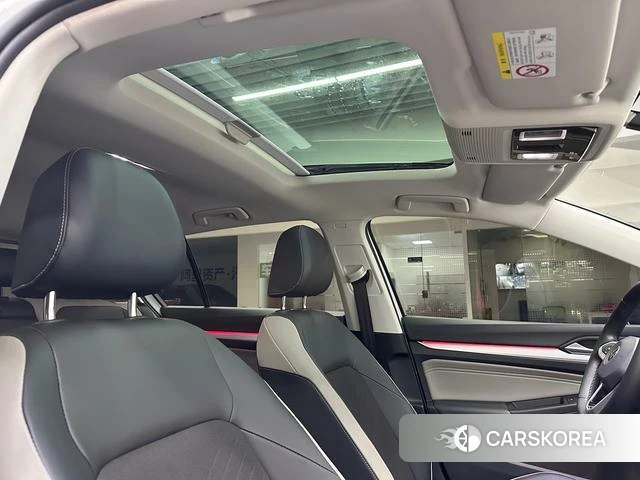 Volkswagen Golf 2021 Белый из Китая, фото 5