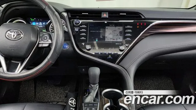 Toyota Camry (XV70) 2018 Белый из Кореи, фото 5