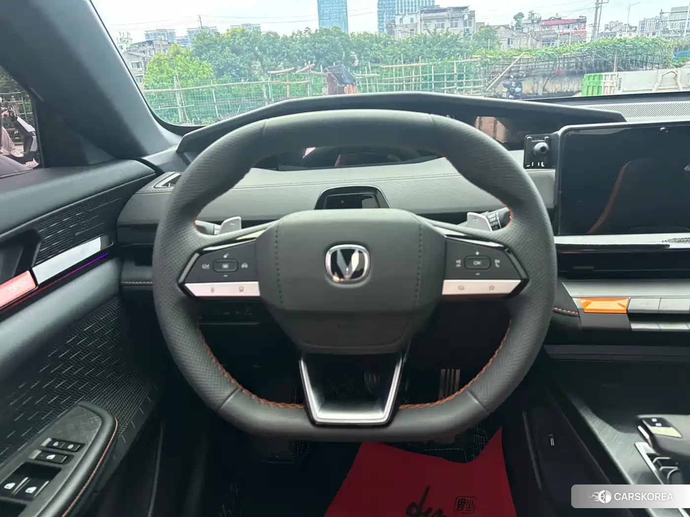 Chang'an UNI-V 2025 Silver/gray из Китая, фото 5