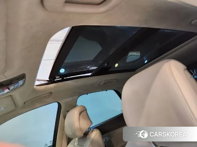 Genesis GV70 2023 Белый из Кореи, фото 5