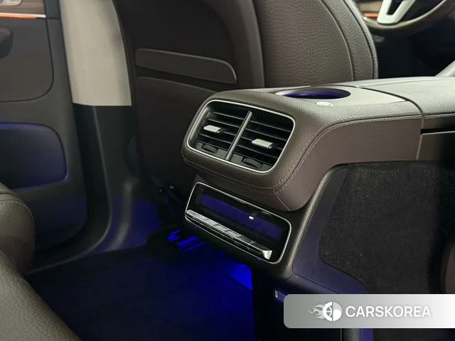 Mercedes-Benz GLS 2023 Черный из Китая, фото 5