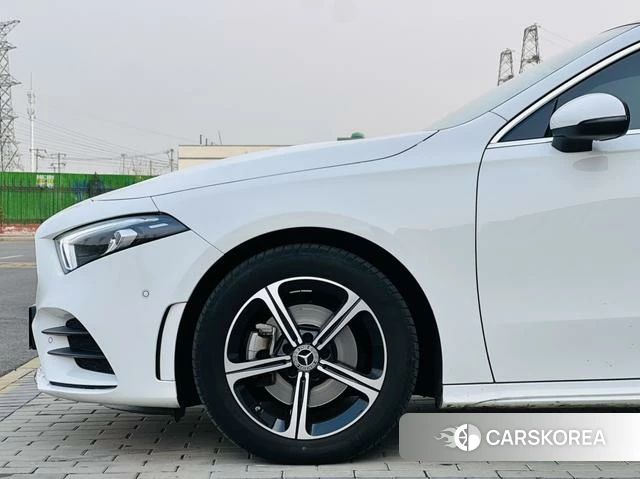 Mercedes-Benz Class A 2023 Белый из Китая, фото 5