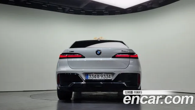 BMW 7 Series (G70) id 2681465 из Кореи 5