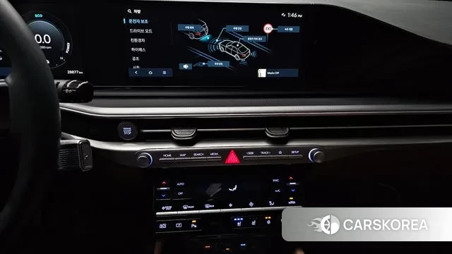 Hyundai Grandeur Hybrid (GN7) 2023 Белый из Кореи, фото 5