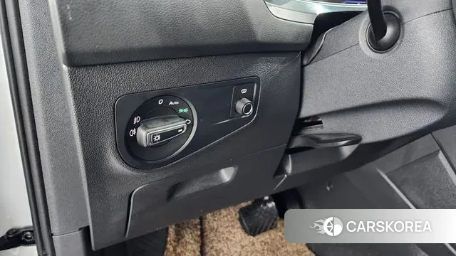 Volkswagen Tiguan second Generation 2020 Белый из Кореи, фото 5