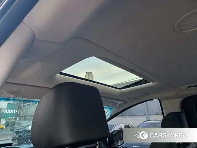 Hyundai Staria 2025 Белый из Кореи, фото 5