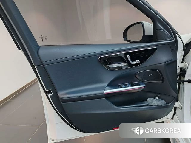 Mercedes-Benz Class C 2023 Белый из Китая, фото 5