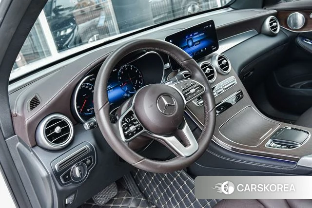 Mercedes-Benz GLC 2021 Белый из Китая, фото 5