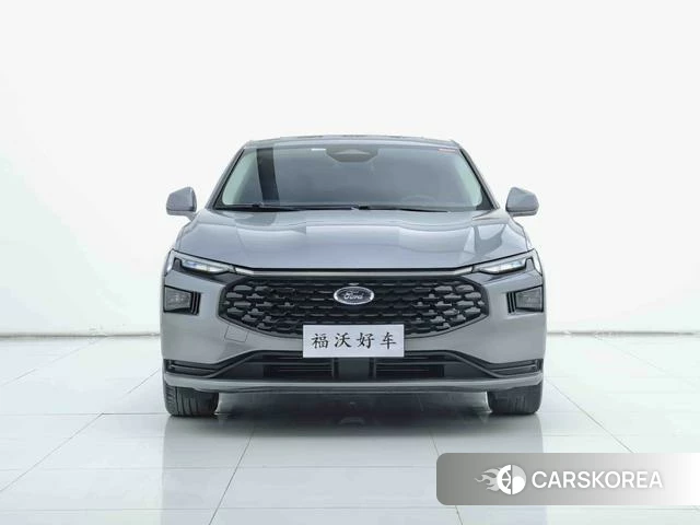 Ford Mondeo 2025 Серебристо-серый из Китая, фото 5