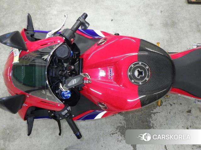 Проданный Honda CBR600RR id 3950011 из Японии, фото 3