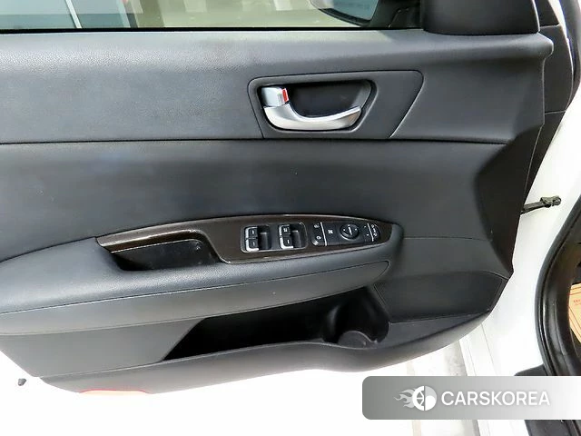 Kia The New K5 2nd generation 2019 Белый из Кореи, фото 5