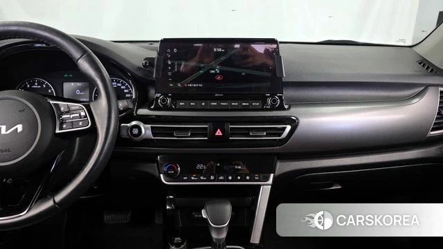 Kia Seltos 2021 Серый из Кореи, фото 5