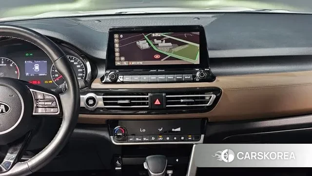 Kia Seltos 2020 Белый из Кореи, фото 5