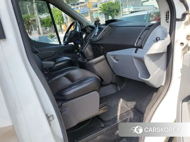 Ford Transit 2018 Белый из Кореи, фото 5