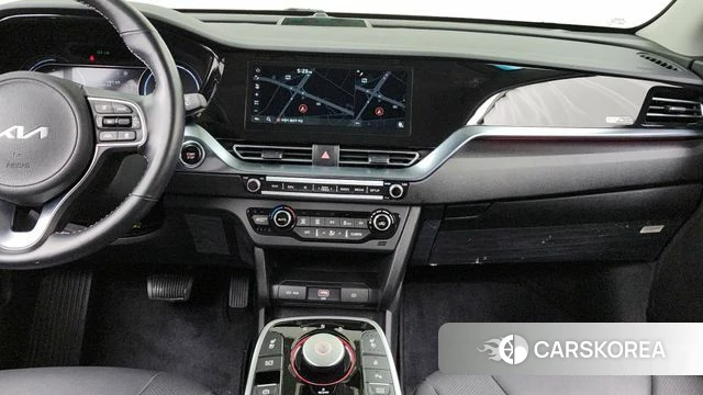 Kia Niro Plus 2023 Белый из Кореи, фото 5