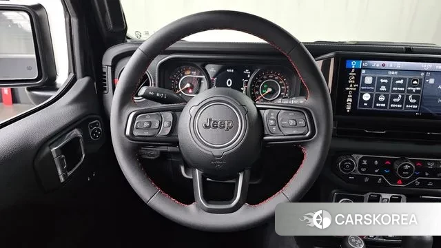 Jeep Wrangler (JL) 2025 Черный из Кореи, фото 5