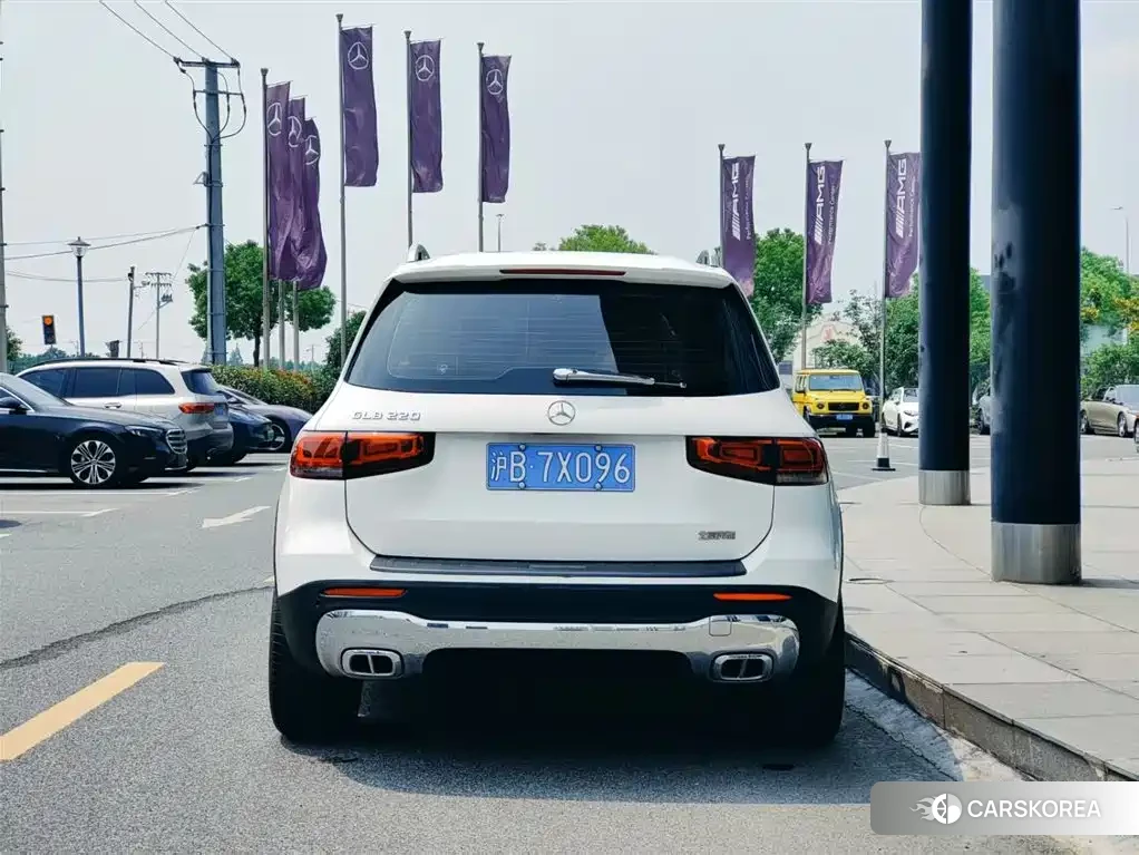 Mercedes-Benz GLB 2023 Белый из Китая, фото 5