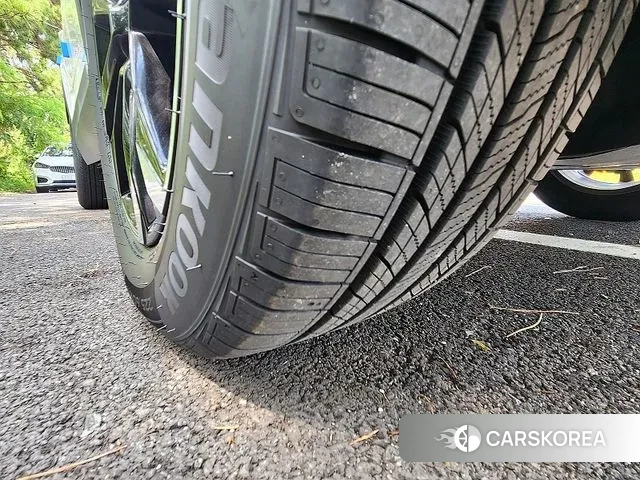 Chevrolet (GM Daewoo) Trailblazer 2021 Белый из Кореи, фото 5