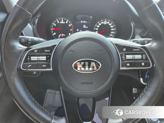 Kia Seltos 2021 Белый из Кореи, фото 5