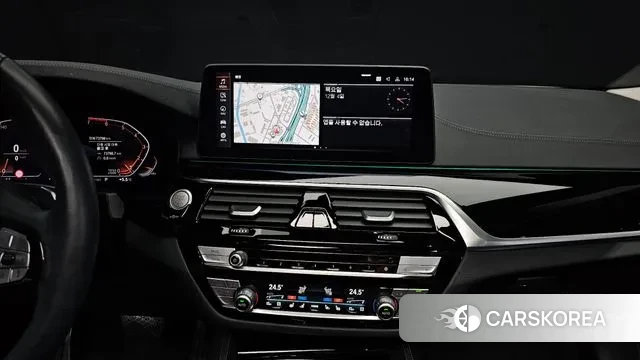 BMW 5 Series (G30) 2020 Белый из Кореи, фото 5