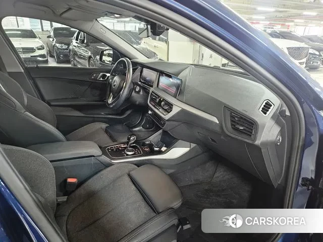 BMW 1 Series (F40) 2020 Синий из Кореи, фото 5