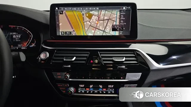 BMW 6 Series GT (G32) 2024 Черный из Кореи, фото 5