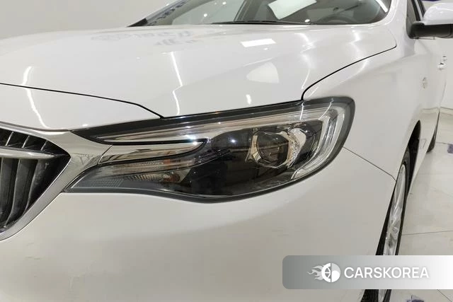 Buick Yinglang 2022 Белый из Китая, фото 5