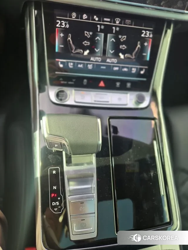 Audi Q8 (4M) 2023 Черный из Кореи, фото 5