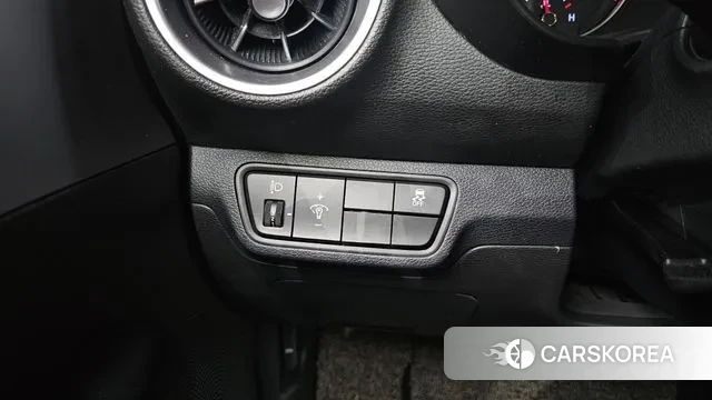 Kia The New K3 2nd generation 2021 Белый из Кореи, фото 5