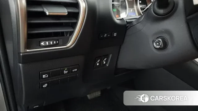 Lexus NX300h 2019 Серый из Кореи, фото 5