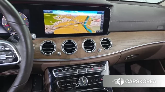 Mercedes-Benz E-Class W213 2019 Серый из Кореи, фото 5