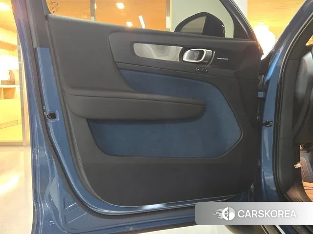 Volvo C40 Richards 2024 Синий из Кореи, фото 5