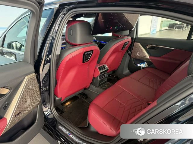 BMW 5 series 2025 Черный из Китая, фото 5