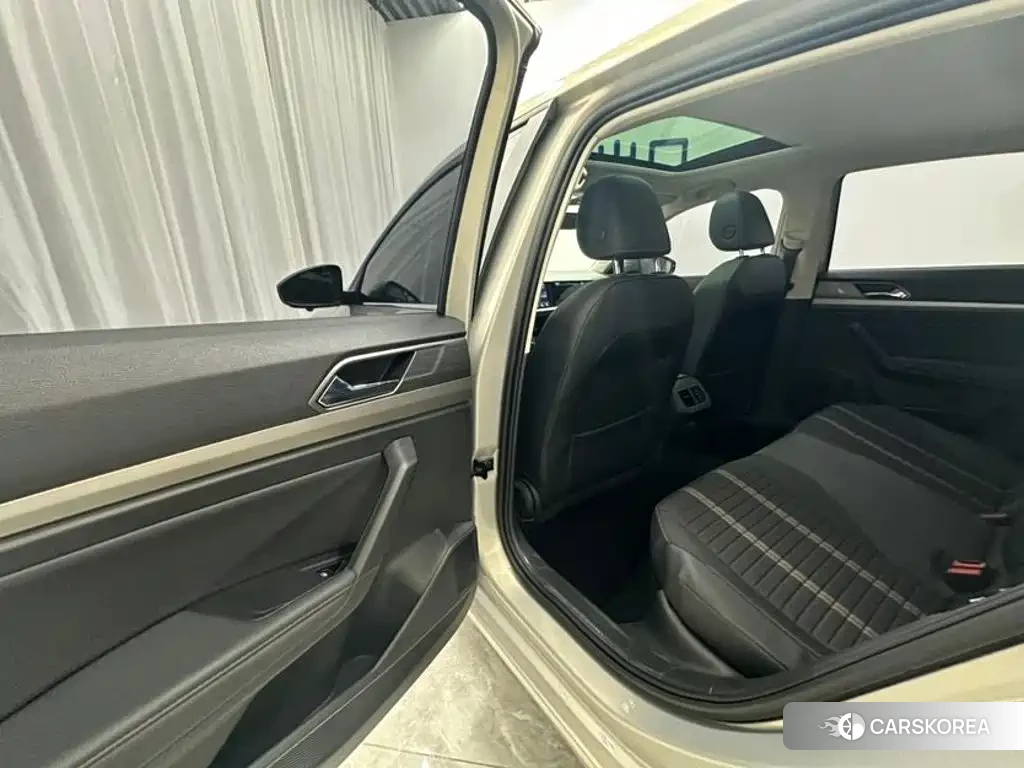 Volkswagen Lavida 2022 Champagne/brown из Китая, фото 5
