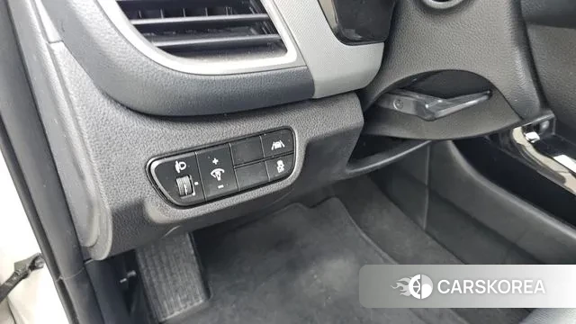 Kia Seltos 2022 Белый из Кореи, фото 5